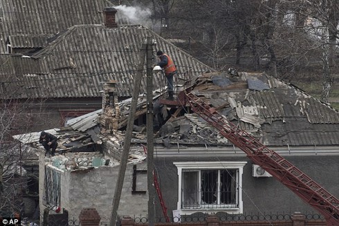 Canada cho Ukraine vay thêm 160 triệu USD, EU kéo dài trừng phạt Nga - ảnh 1