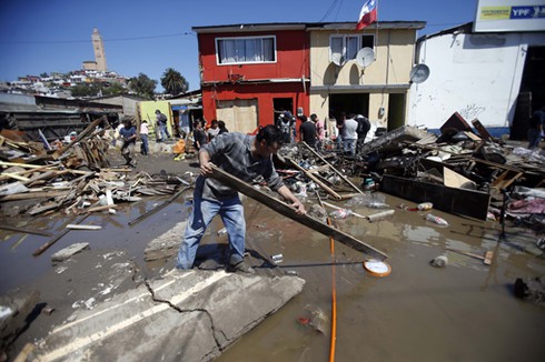 Nhật Bản xuất hiện sóng thần sau động đất ở Chile - ảnh 1