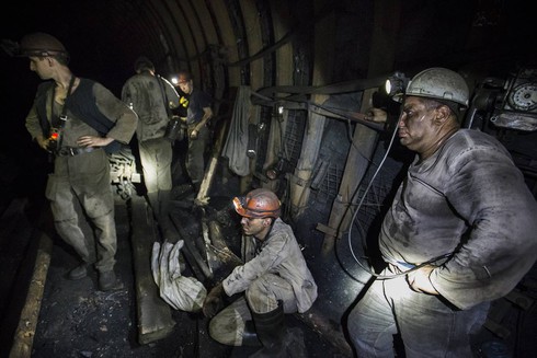 Kiev không thể thoát phụ thuộc vào Donetsk - ảnh 1