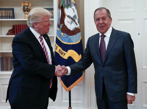Donald Trump chưa từng nhượng bộ Nga - ảnh 1