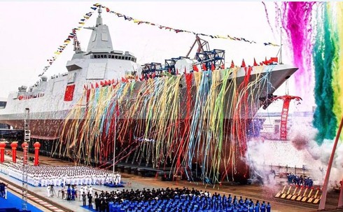 Chiến hạm khủng Type 055 mới hạ thủy của Trung Quốc