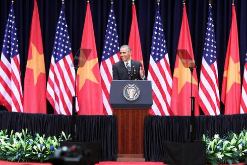 Shop TIN 25/5: TT Obama: Sự thân thiện của người Việt Nam chạm tới trái tim tôi - ảnh 3