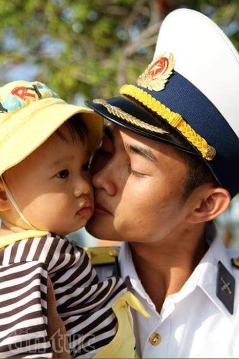 Shop TIN ngày 21/6: Phi công sống sót vụ rơi máy bay ở Hòa Lạc: Tôi rất đau xót. - ảnh 7