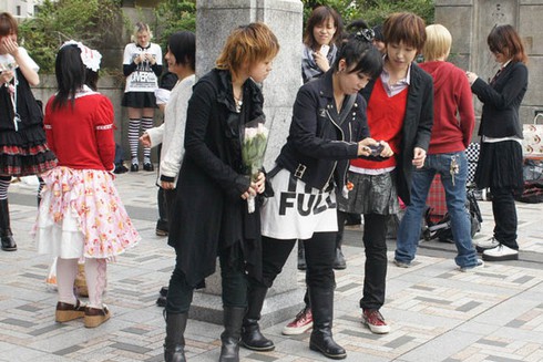 Vì sao giới trẻ Nhật Bản chán sex? - ảnh 1