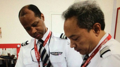 Vụ QZ8501 của AirAsia gặp nạn: Tìm thấy thi thể cơ phó máy bay - ảnh 1