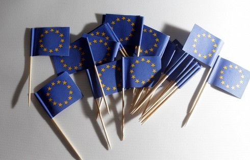 EU nhóm họp trừng phạt Nga, 7 thành viên từ chối - ảnh 1