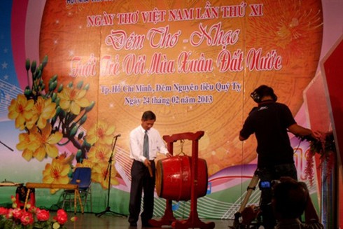 Ấm cúng đêm thơ – nhạc mừng Ngày thơ Việt Nam - ảnh 1