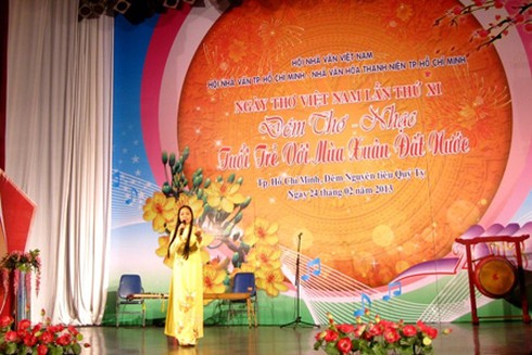 Ấm cúng đêm thơ – nhạc mừng Ngày thơ Việt Nam - ảnh 3