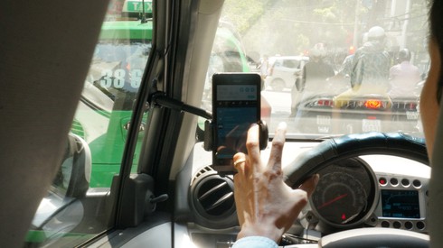 Grab Taxi đối mặt nguy cơ