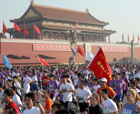 Ban tổ chức Bắc Kinh Marathon ‘cấm cửa’ người Nhật - ảnh 1