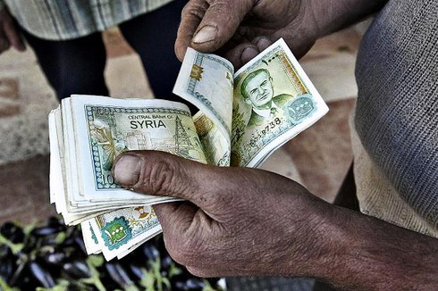 Sự thật việc Nga 'bơm' 240 tấn tiền mặt cho Syria - ảnh 1