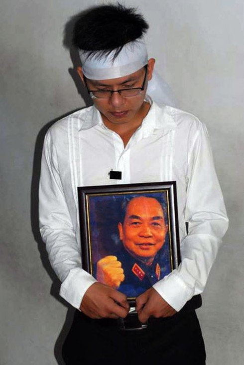 Người dân miền Nam khóc Đại tướng Võ Nguyên Giáp - ảnh 12