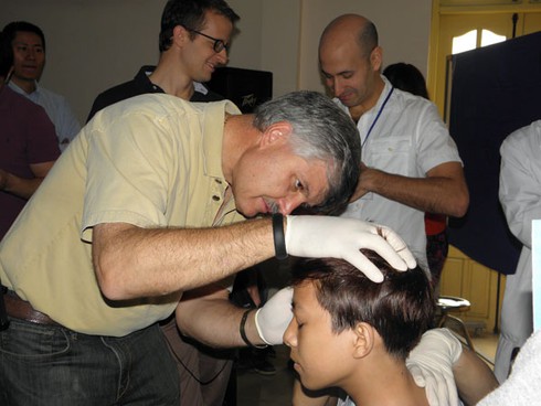 Bác sỹ Vito Quatela: Hãy để những nụ cười ở lại - ảnh 1