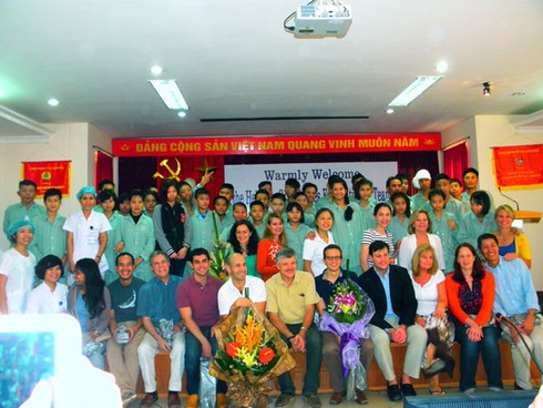 Bác sỹ Vito Quatela: Hãy để những nụ cười ở lại - ảnh 2