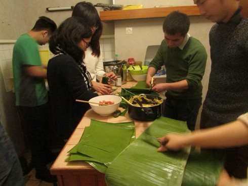 Không khí đón giao thừa Giáp Ngọ 2014 - ảnh 94