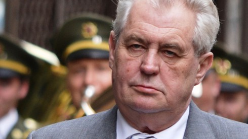 Tổng thống Séc: Kẻ điên mới cấm tiếng Nga ở Ukraine - ảnh 1