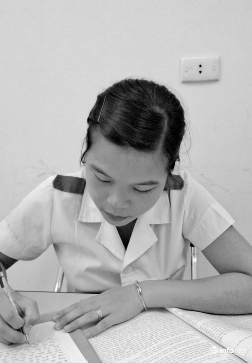 Con gái liệt sỹ Gạc Ma: Em vẫn viết thư cho vào chai, thả xuống biển gửi bố! - ảnh 1