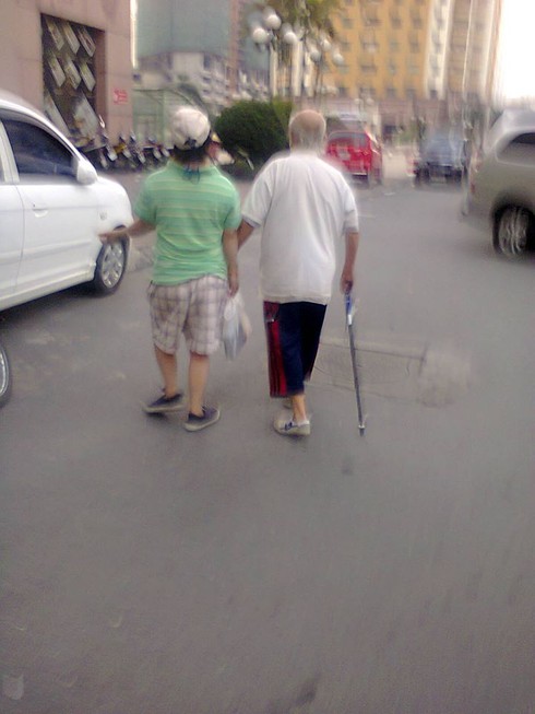 Bố ơi, những người hùng tháng Mười - ảnh 2