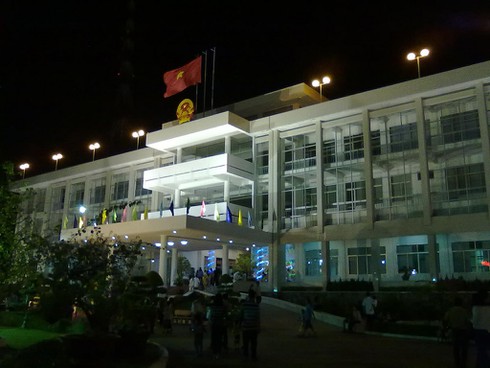 Shop TIN ngày 17.11: Tầm nhìn xuống chân... Xáo trộn tâm can - ảnh 2