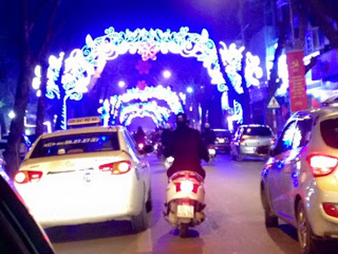 Shop TIN 22/1: Bỏ 50 tỷ xây cầu...khỉ, đợi câu ví giặm thông cầu - ảnh 11