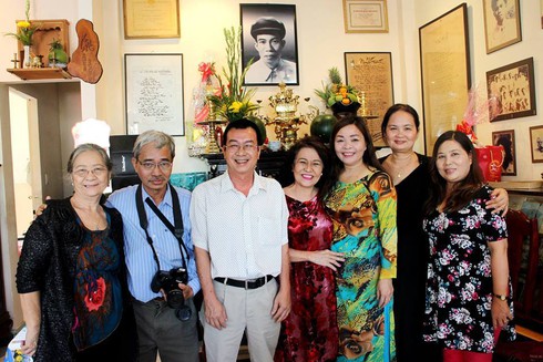 Shop TIN cuối cùng năm Ất Mùi: Bà con làng Facebook vào Tết - ảnh 20