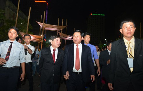 Shop TIN khai bút Bính Thân: Lãnh đạo hãy nắm lấy tay dân và nắm tay nhau - ảnh 3