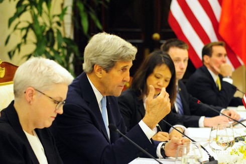 Bộ trưởng Ngoại giao Phạm Bình Minh hội đàm với Ngoại trưởng Mỹ John Kerry - ảnh 2