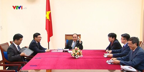 Thủ tướng Nguyễn Xuân Phúc điện đàm với Tổng thống đắc cử Hoa Kỳ Donald Trump - ảnh 1