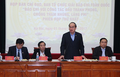 Không để ‘trôi’ các vụ việc tham nhũng, lãng phí do báo chí phản ánh - ảnh 1