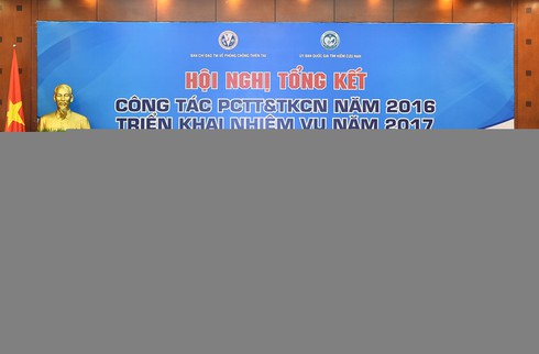Thủ tướng: Không thể xả lũ làm tăng ngập mà vẫn 'đúng quy trình' - ảnh 3