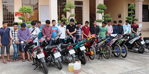 Lần thứ 4 bị bắt về đua xe trái phép - ảnh 1