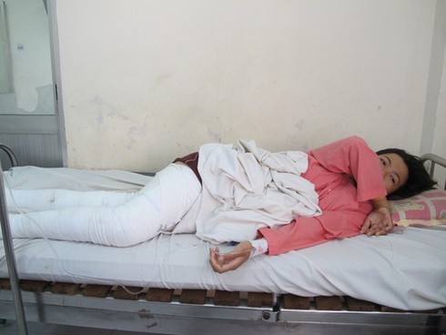 Giận chị, tạt xăng đốt làm 4 người bỏng nặng - ảnh 2