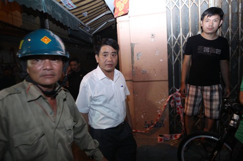 Tướng Chung tới hiện trường, chỉ đạo bắt nghi phạm vụ nổ làm 1 người tử vong - ảnh 2