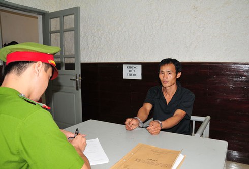 Bắt đối tượng hiếp dâm trẻ em - ảnh 1