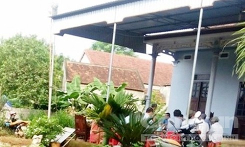 Hàn gắn tình cảm không thành, chồng đâm chết vợ cũ rồi tự sát - ảnh 1