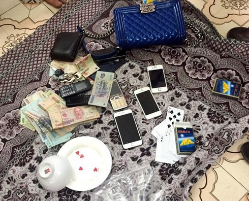 Bí mật trong tiệm cầm đồ Tuyết Mai - ảnh 2