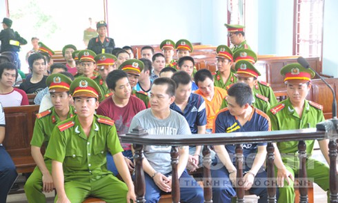 18 tên giang hồ trong vụ truy sát kinh hoàng ở miền Tây hầu tòa - ảnh 1