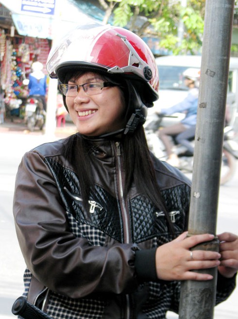 Chân dung nữ “hiệp sĩ” duyên dáng khiến những tên cướp hung hãn... khóc thét - ảnh 1