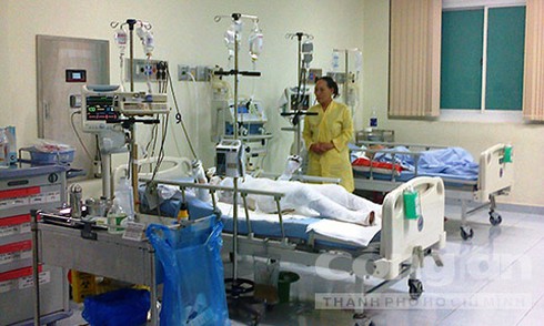 Ghen tuông, người đàn ông ôm người tình tưới xăng tự thiêu để chết cùng - ảnh 1