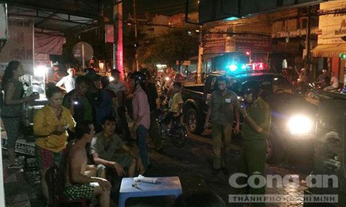 Bị côn đồ truy sát vì 'ăn bánh không trả tiền' - ảnh 1