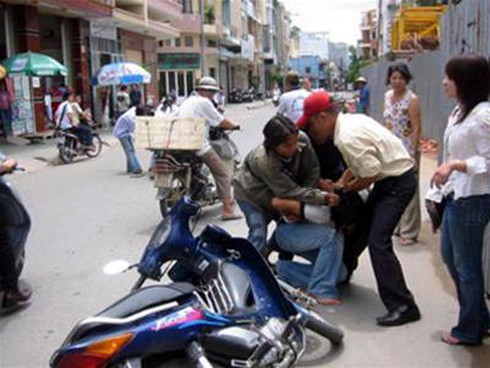 Trị tên cướp liều lĩnh gây án giữa ban ngày tại thị trấn Núi Đèo - ảnh 1