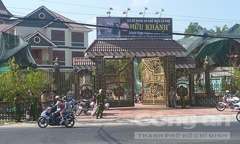 Hai vợ chồng bị thảm sát trong biệt thự tiền tỷ ở Tiền Giang - ảnh 1