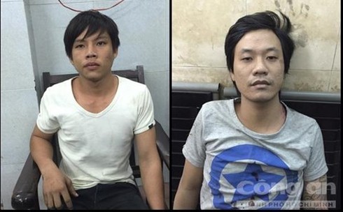 Đặc nhiệm đạp văng hai tên cướp trên xe Nouvo xuống đường - ảnh 1