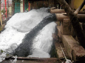 Thải nước sẽ phải đóng phí môi trường - ảnh 1