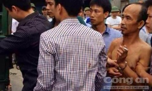 Đâm vợ tử vong, dùng dao tự sát bất thành - ảnh 1