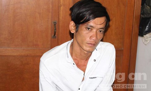 'Yêu râu xanh' mang 2 tiền án cướp, cưỡng bức bà lão - ảnh 1