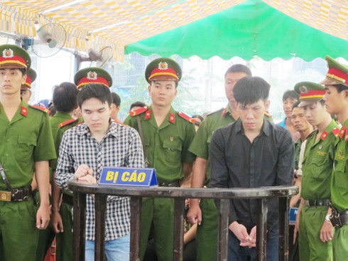 Rủ bạn giết người tình đồng tính, cướp tài sản - ảnh 1