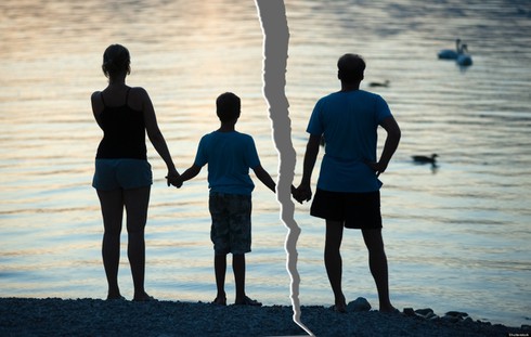 Ly kỳ vụ kiện sau ly hôn - ảnh 1