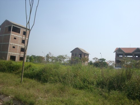 Đất liền kề, biệt thự giá bèo ở