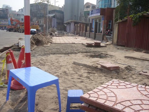 Đường đắt nhất hành tinh: Hà Nội lờ cho phạm luật? - ảnh 4